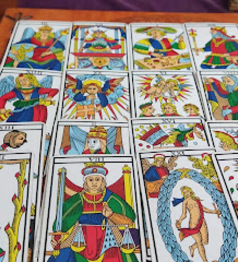 Ver Teléfono de Miguel Tarot Luz