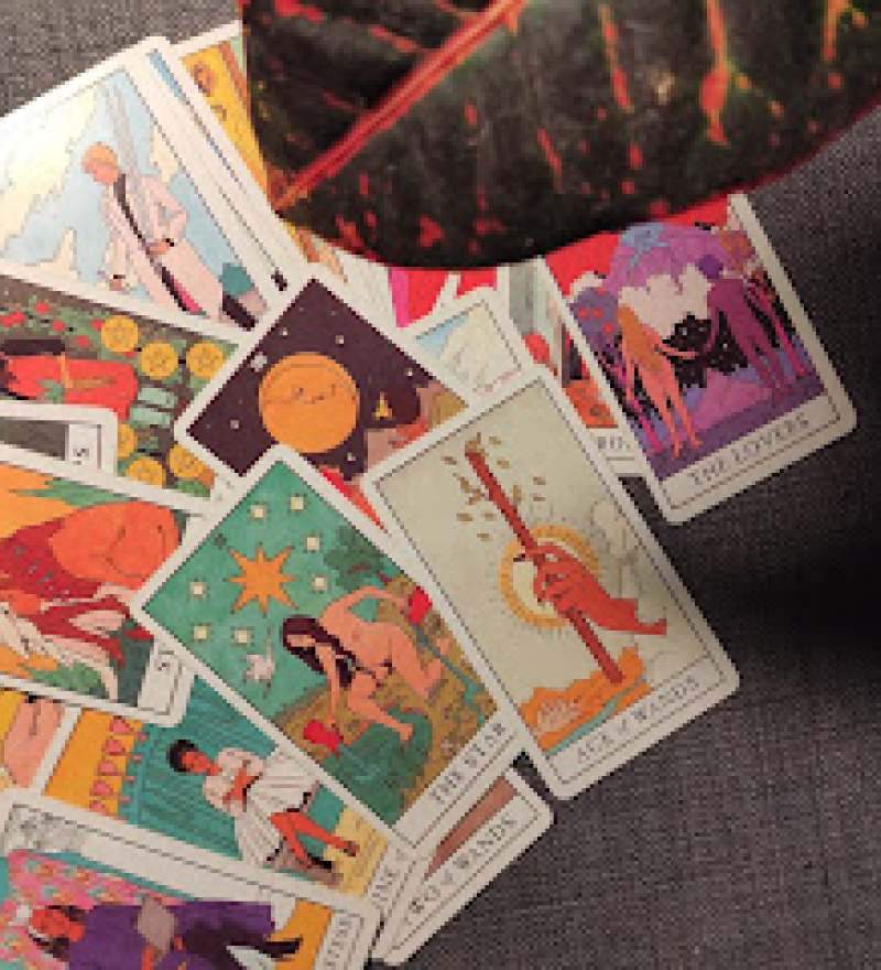 Ver Teléfono de Nelius Tarot