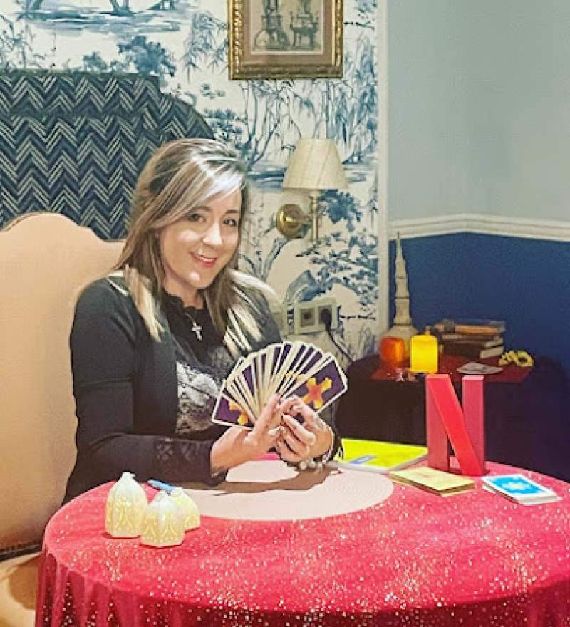 Ver Teléfono de Nat Tarot